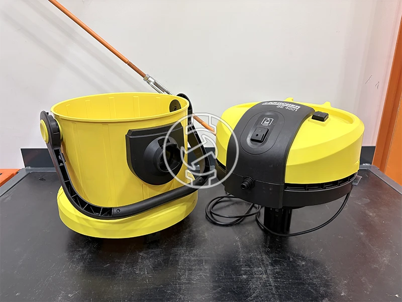 Karcher SE 4001 elektromos kárpittisztító (újracsomagolt)