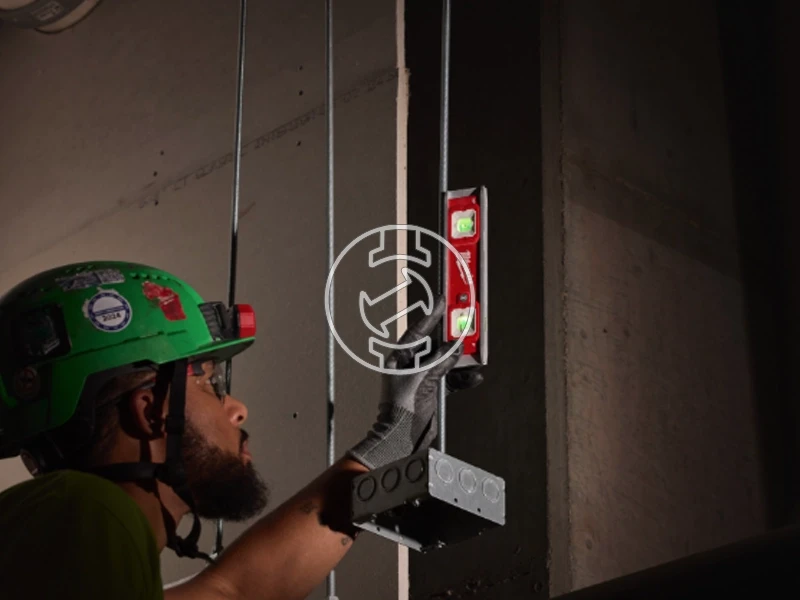 Milwaukee LED Torpedo vízmérték 230 mm