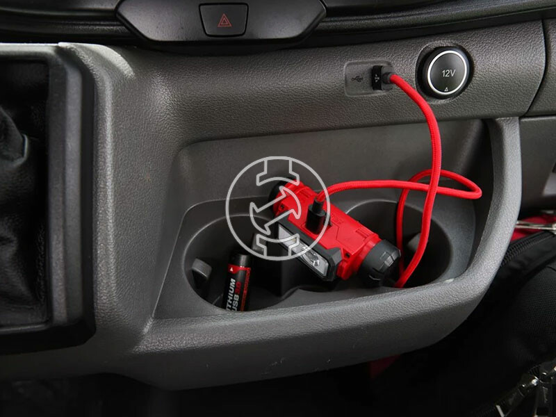 Milwaukee L4HL2-301 akkus fejlámpa