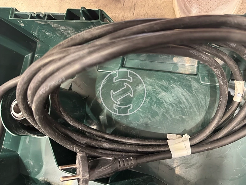 Metabo UHEV 2860-2 Quick elektromos fúrókalapács 230 V | 1100 W | 3,4 J | Betonban 28 mm | 3,3 kg | metaBOX-ban