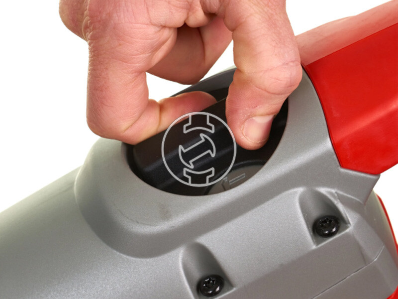 Milwaukee M18CHM-121C akkus fúró-vésőkalapács 6.1J