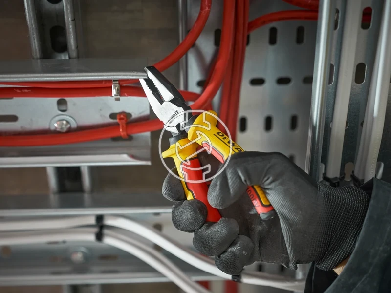 Kép: 6 KOMBINALT FOGO - VILLANYSZERELESHEZ.webp