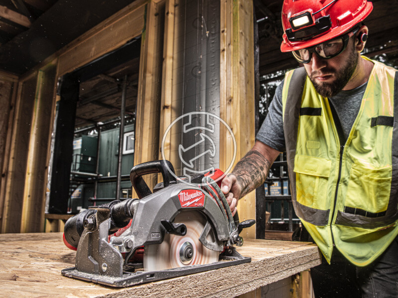 Milwaukee M18FCSRH662-0 akkus körfűrész