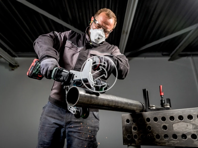 Metabo RBVB 18 LTX BL 180 akkus csőcsiszoló