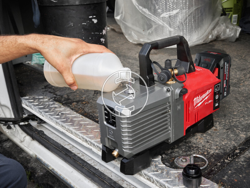 Milwaukee M18FVP5-801 akkus vákuumszivattyú