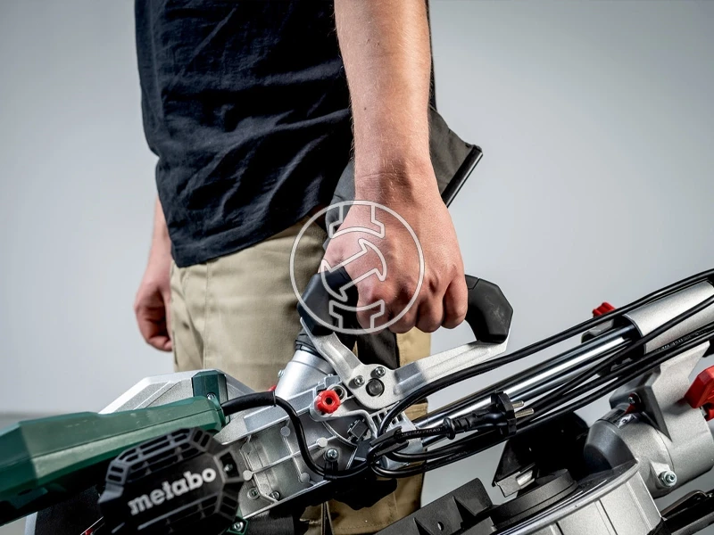 Metabo KGS 305 M elektromos gérvágó + KSU 401