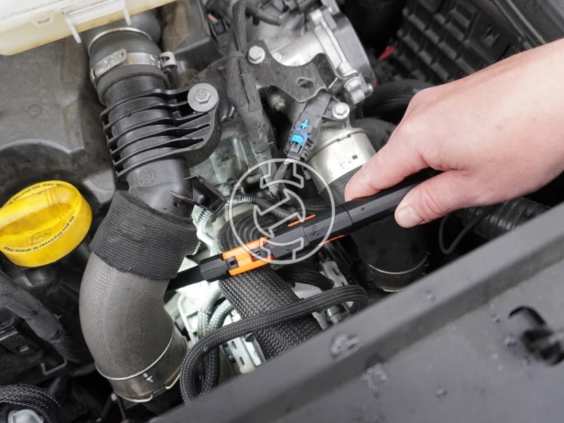 Dremel 8150 akkus forgófejes multigép 7,2 V I 5000 - 30000 ford./perc