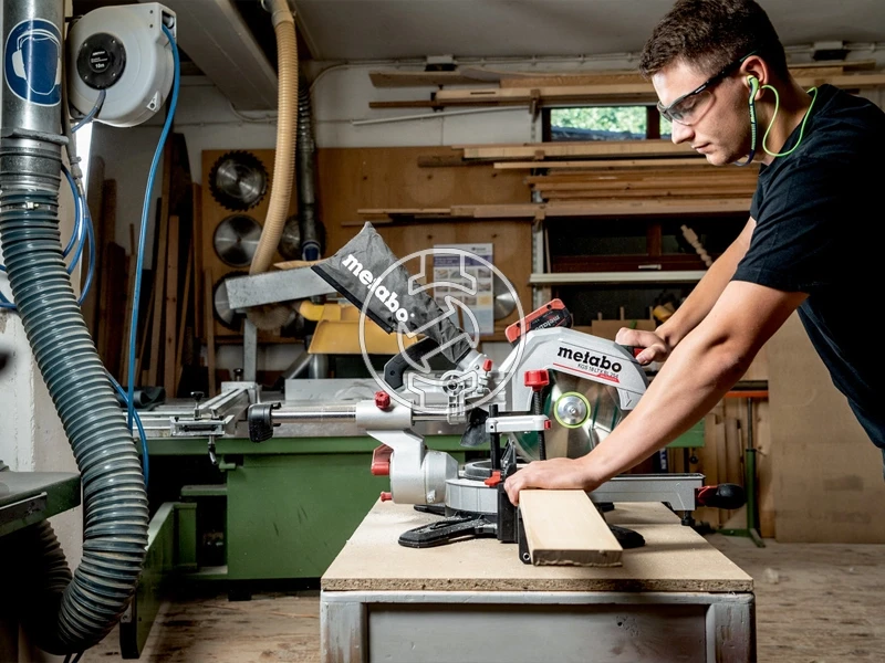 Metabo KGS 18 LTX BL 254 akkus gérvágó 2x5.2Ah LiP+ASC55