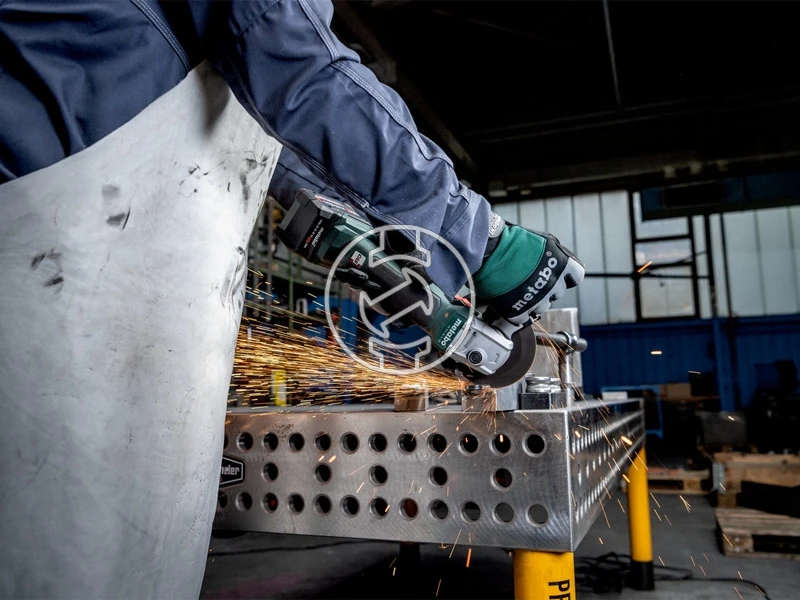 Metabo W 18 L BL 9-125 akkus sarokcsiszoló kofferben