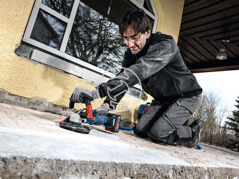 Kép: Akku szett 2x EXBA 18V-80 EXAL 18V-160 kartondobozban.webp