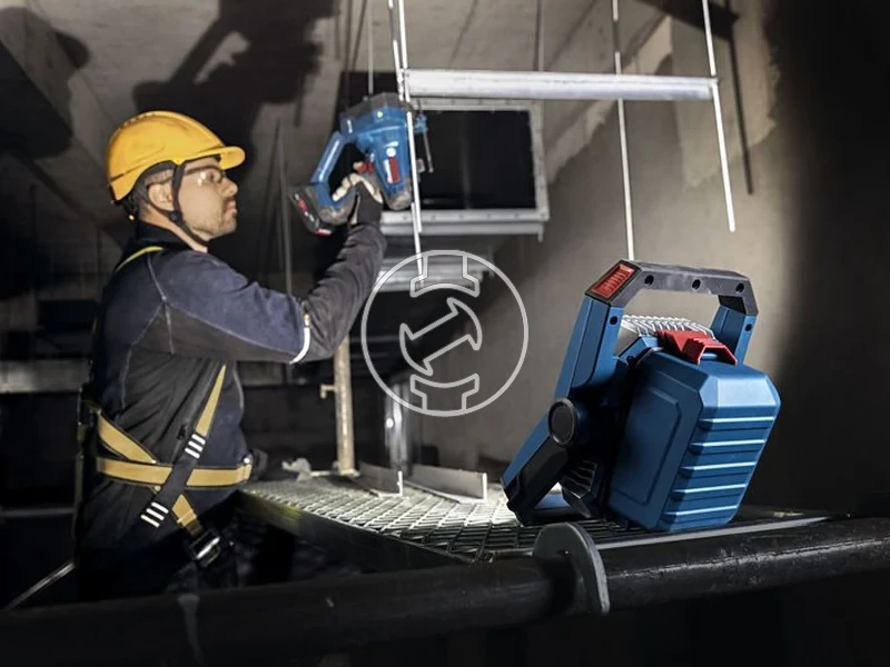 Kép: Akkumulatoros lampa GLI18V-3000.webp