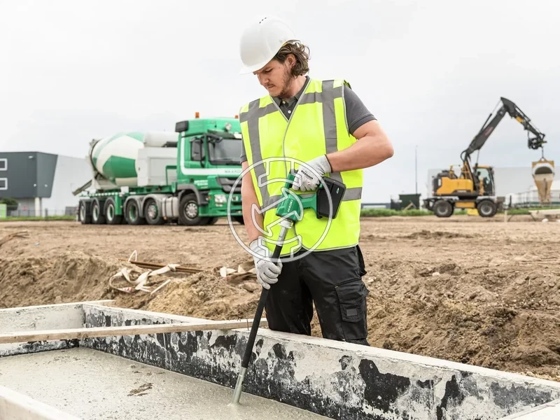 Kép: Akkus betonvibrator Tengelyatmero 28mm Max. munkamelyseg 825mm Normal 12000 ciklusperc Power 15200 ciklusperc Munkakapacitas N sebesseg BSL36B18 18m3 60perc 1045mm 42Kg MVB.webp