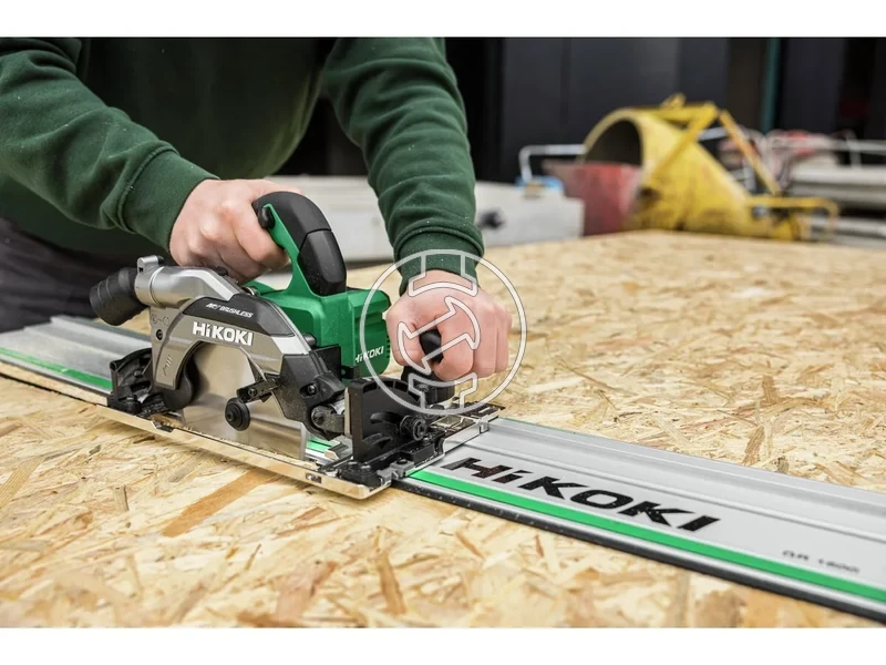 Kép: Akkus Korfuresz Vezetosinre rakhato 165mm vagasmelyseg 66mm fordulatszam 200043005600perc kompakt 90 66 mm 45 43 mm 34Kg.webp