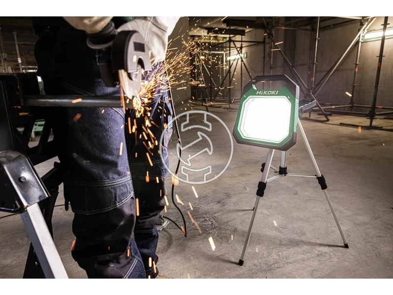 Kép: Akkus munkalampa IP65 1000 - 10 000 lm USB kimenet halozatrol is uzemel hibrid akkurol vagy halozatrol 53Kg.webp