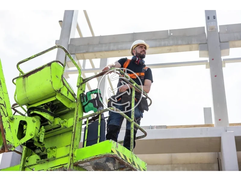 Kép: Akkus SDS plus furokalapacs 3.2J 28mm BASICHSC 3 uzemmodRFCLVHUVP BLLED furasirany allitas porelszivo adapter oldalfogantyuakkuvedoBSL36A18 x 2UC18YSL3 39Kg.webp