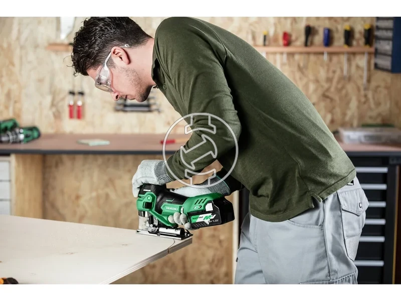 Kép: Akkus szurofuresz 3 fokozatban allithato elotolas Fa 160mm lagyacel 10mm INOX 32mm koriv 25mm Max. vagasi szog 45Uresjarati loketszam 800 - 3500min 27Kg.webp