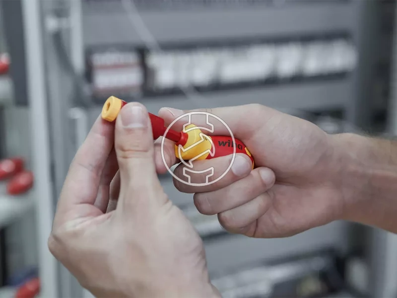 Wiha slimVario 4 részes szigetelt multibit csavarhúzó