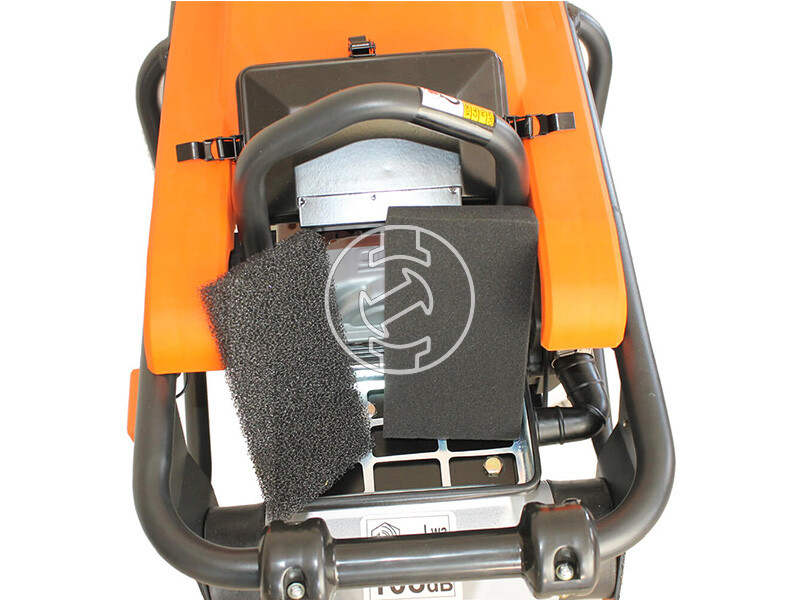 Bisonte MC75-H robbanómotoros döngölőgép