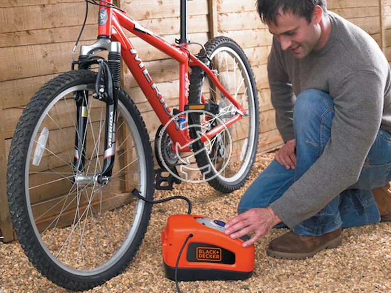 Black+Decker ASI300-QS mini kompresszor