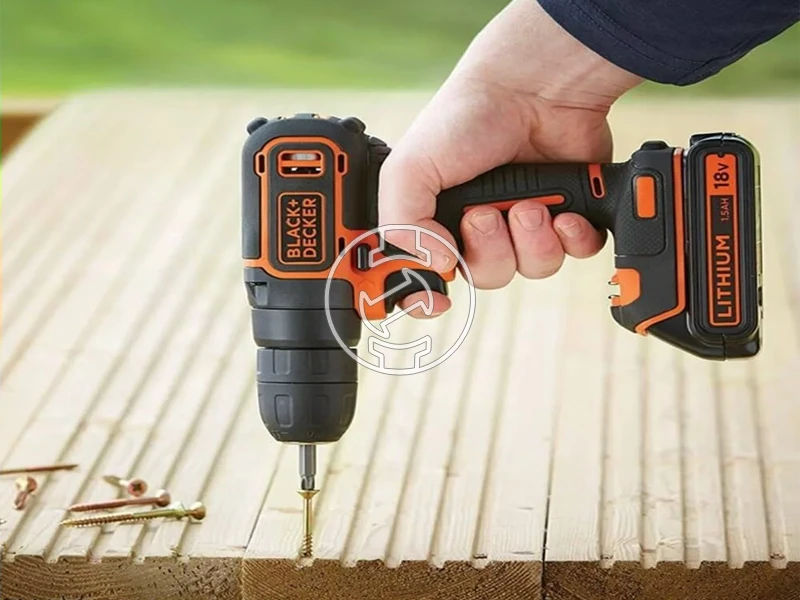 Black+Decker BDCDC18KB-QW akkus fúrócsavarozó tokmányos