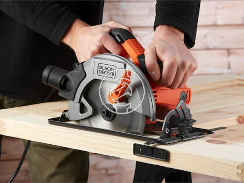 Black+Decker CS1550-QS elektromos körfűrész