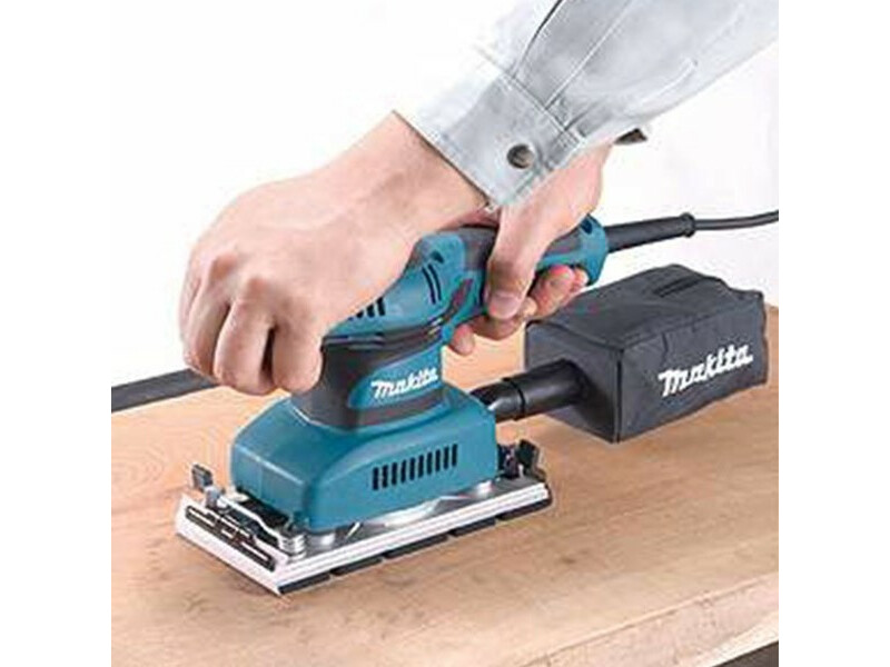 Makita BO3711