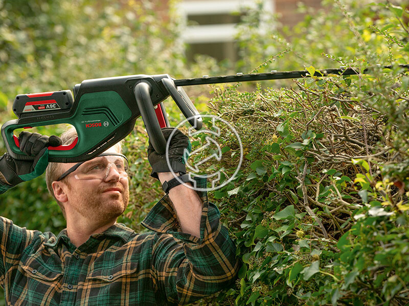 Bosch Advanced HedgeCut 36-6528 akkus sövényvágó