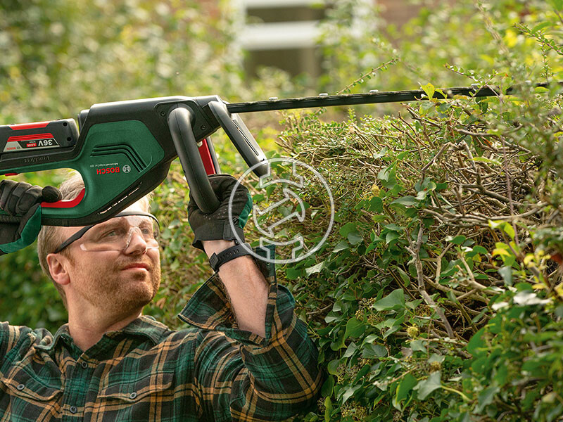 Bosch Advanced HedgeCut 36-6528 akkus sövényvágó