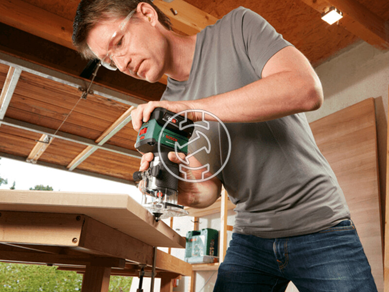 Bosch AdvancedTrimRouter 18V-8 akkus élmaró