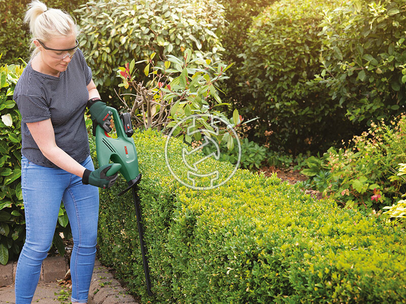 Bosch EasyHedgeCut 18-45 akkus sövényvágó