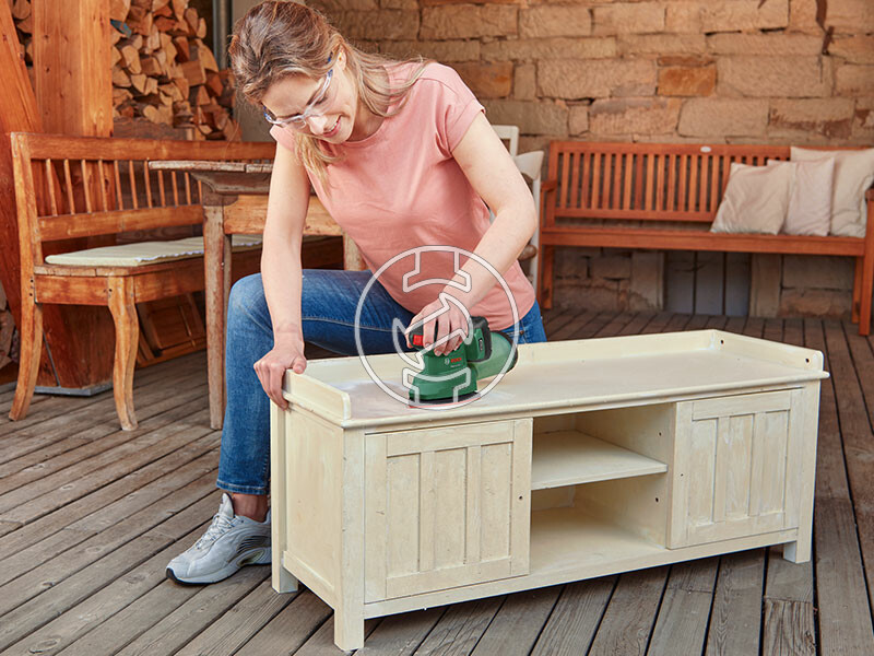 Bosch EasySander 18V-8 akkus rezgőcsiszoló (akku és töltő nélkül)