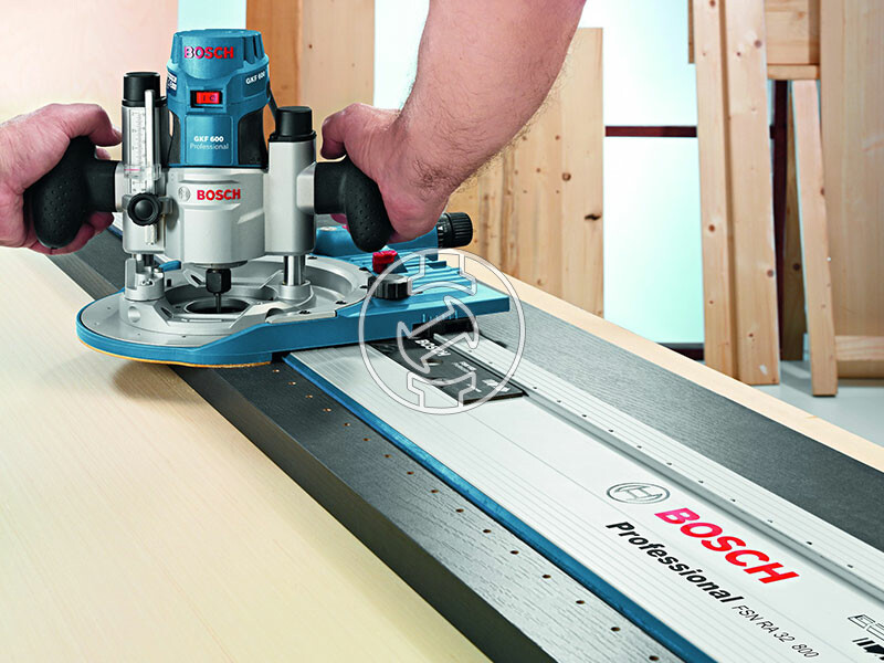 Bosch FSN RA 32 800 vezetősín felsőmaróhoz