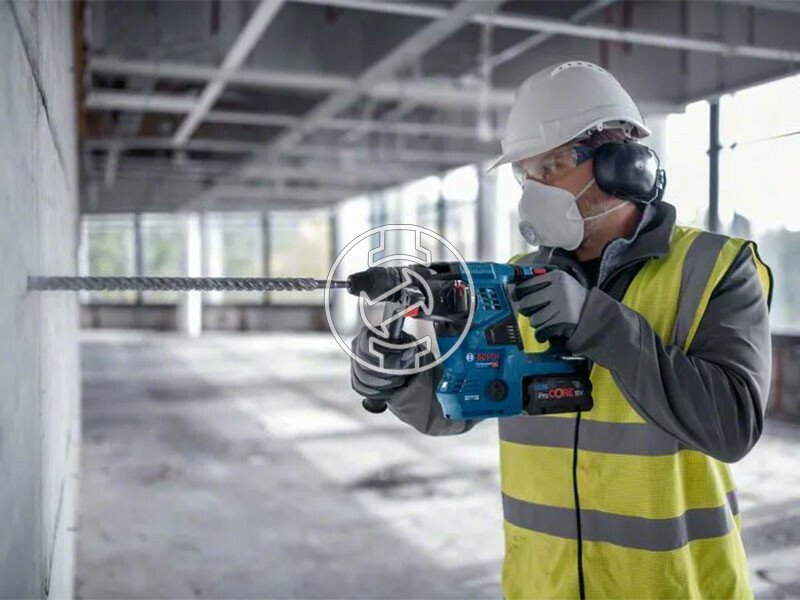 Bosch GBH 18V-28 C akkus fúrókalapács