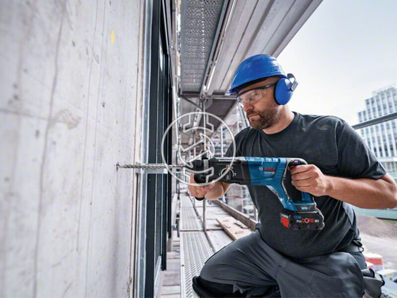 Bosch GBH 18V-28 DC akkus fúrókalapács