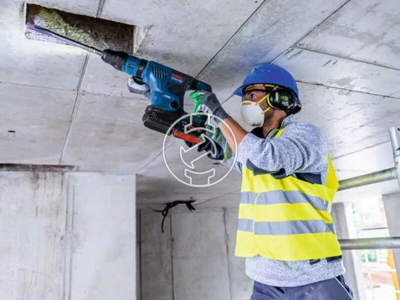 Bosch GBH 18V-36 C akkus fúrókalapács