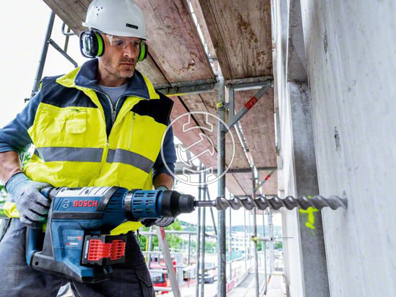Bosch GBH 18V-45 C akkus fúrókalapács