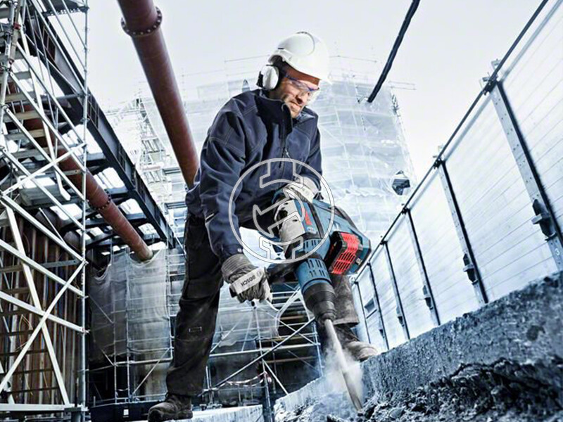 Bosch GBH 18V-45 C akkus fúrókalapács