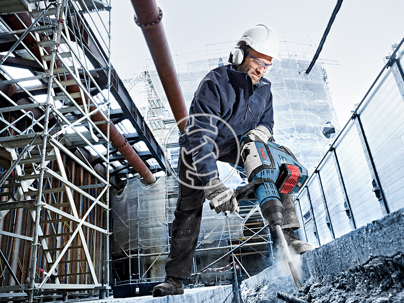 Bosch GBH 18V-45 C akkus fúrókalapács (akku és töltő nélkül)