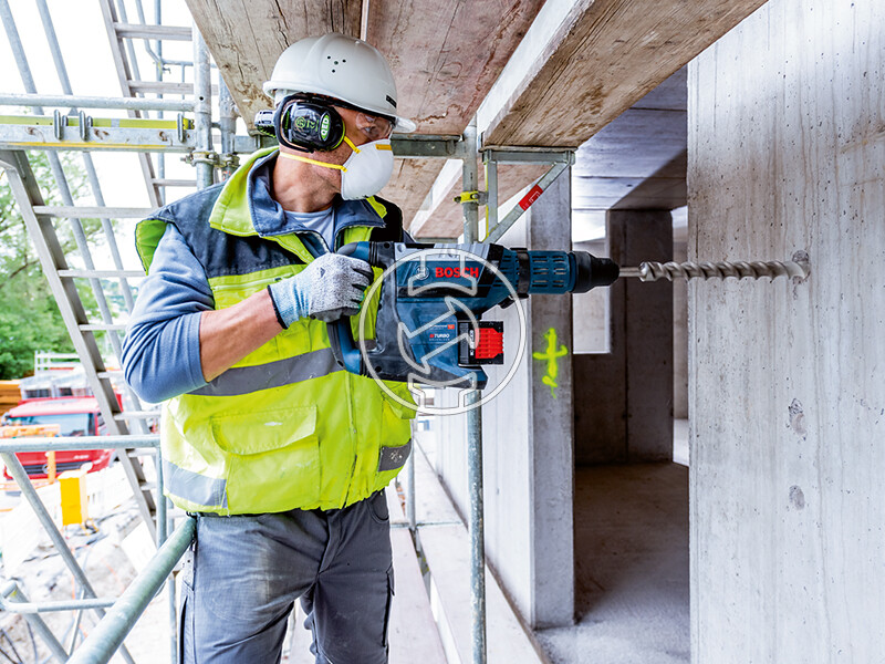 Bosch GBH 18V-45 C akkus fúrókalapács (akku és töltő nélkül)