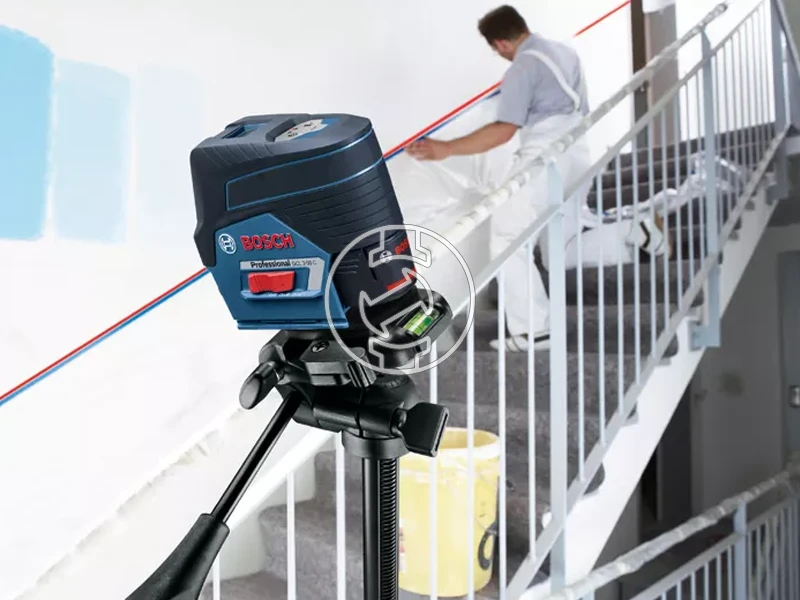 Bosch GCL 2-50 C + BT 150 Piros pont- és vonallézer Hatósugár jelfogóval: 0 - 50 m | 4 x elem + elemadapter | Kartondobozban