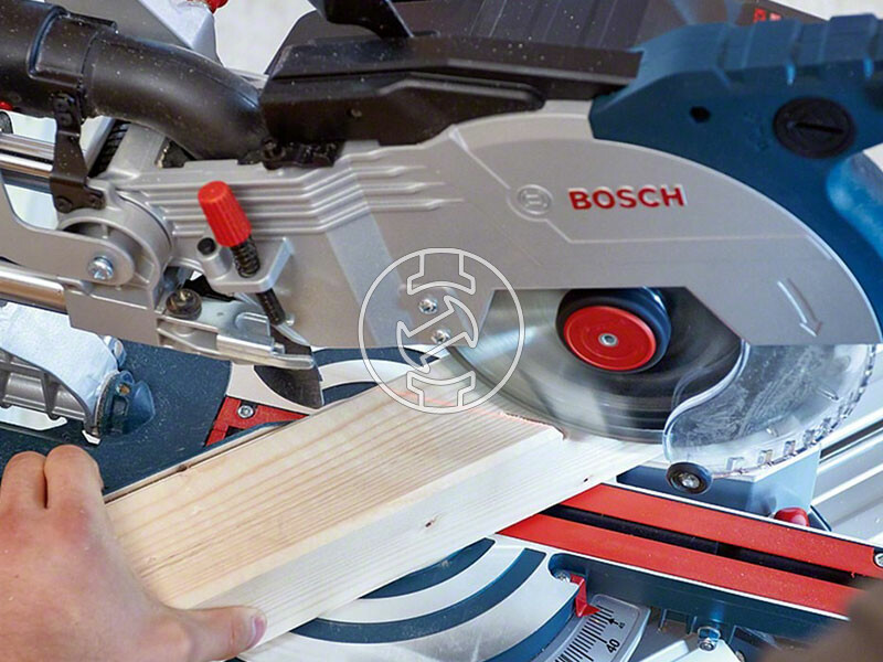 Bosch GCM 18V-216 akkus leszabó-és gérvágó fűrész (akku és töltő nélkül)