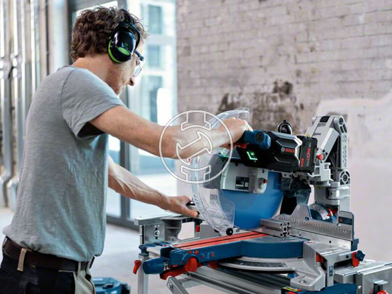 Bosch GCM 18V-305 GDC BITURBO akkus gérvágó