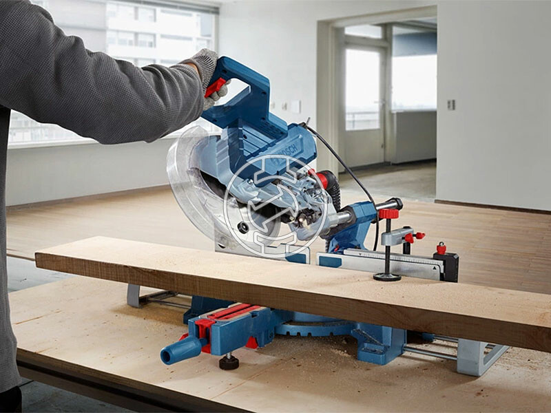 Bosch GCM 254 D elektromos gérvágó 1800 W ?254 mm