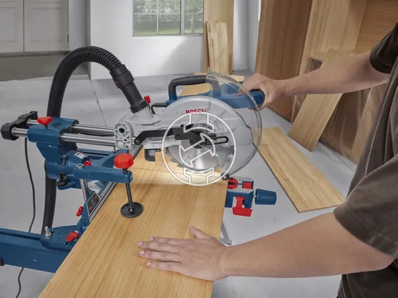 Kép: Bosch GCM305-216S elektromos gervago_5.webp
