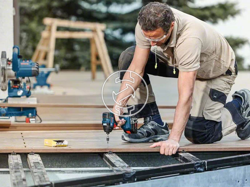 Bosch GDR 18V-200 akkus ütvecsavarozó L-BOXX 136 tárolóban