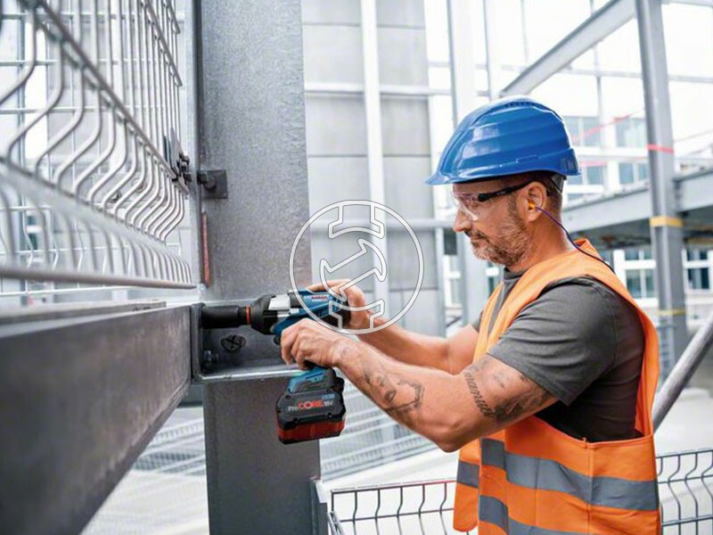 Bosch GDS 18V-1050 H akkus ütvecsavarozó