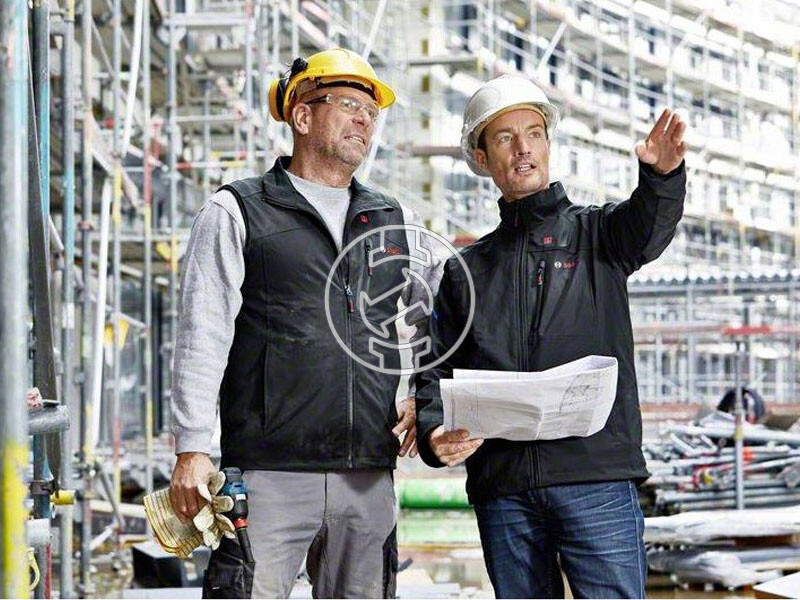 Bosch GHV 12+18V XA fűthető mellény XL + GAA 12V-21 (1x2.0Ah akkuval, GAL 12V-20 töltővel)