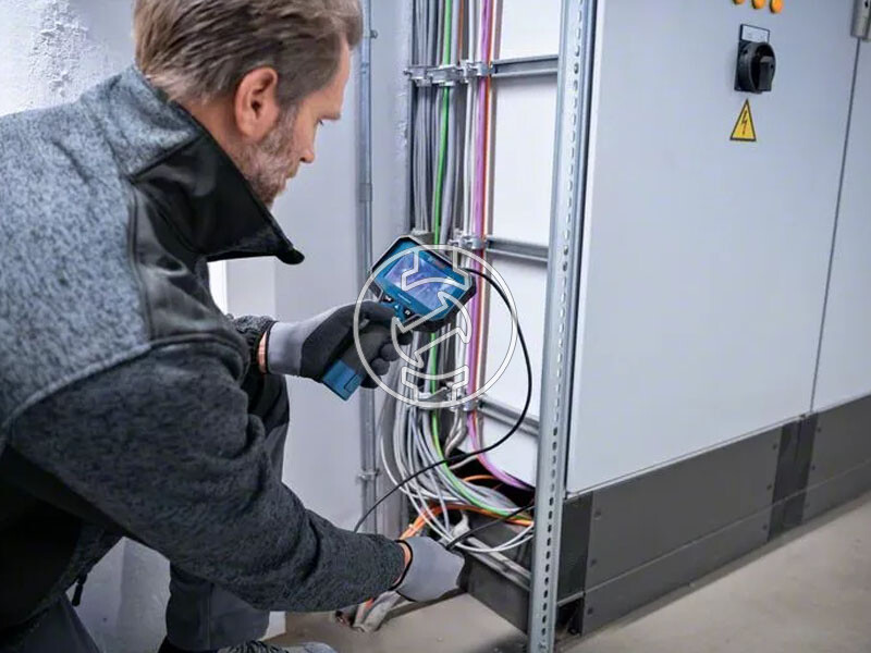 Bosch GIC 12V 4-23 C endoszkóp kamera kartondobozban