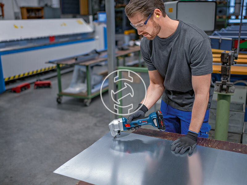 Bosch GNA 18V-16 E akkus folyamatos lyukasztó (akku és töltő nélkül)