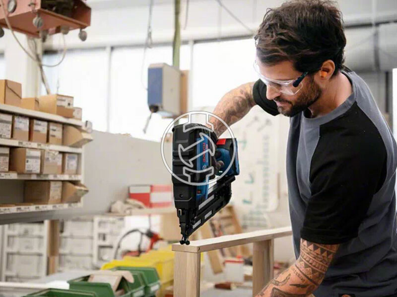 Bosch GNH 18V-64 M akkus finiselő szegező L-BOXX-ban (akku és töltő nélkül)